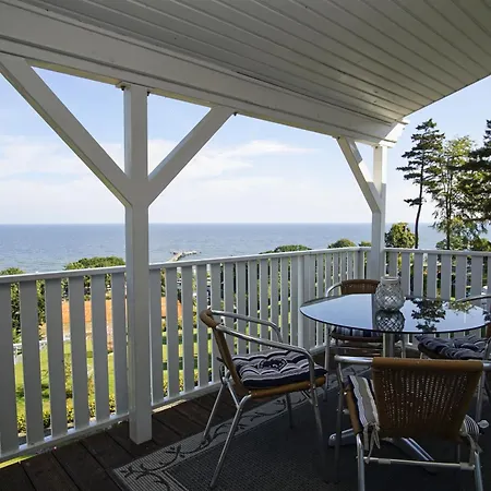 Panorama Gohren: Seaside Retreat With Access Goehren (Ruegen)